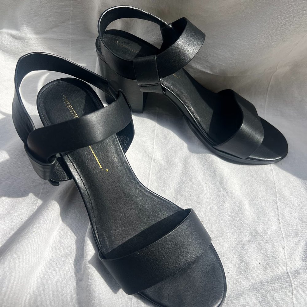 "INTENTIONALLY BLANK."  Black Ankle Strap Sandals EU 38 US 8
